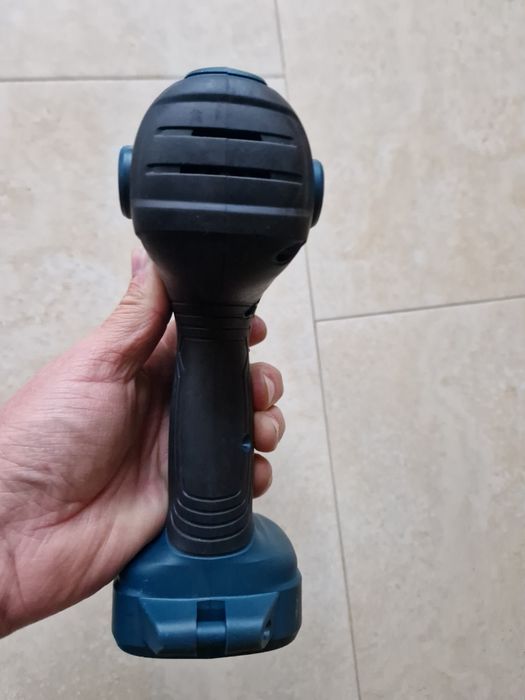 Bosch GSB 18V-21  / masina de gaurit si insurubat