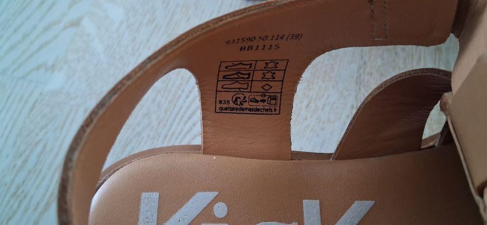 Sandale Kickers Dama marimea 39