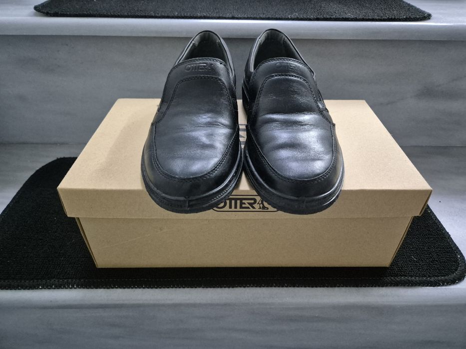 Pantofi Otter. Nr 39.