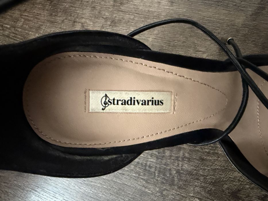 Дамски обувки на ток Stradivarius
