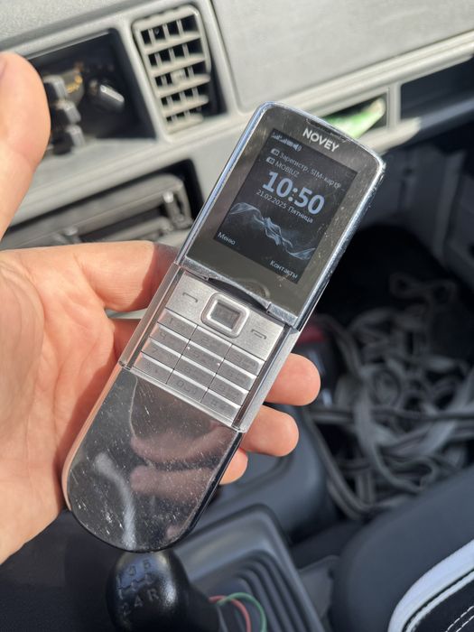 Nove telefon Karopka hamma narsasi bor ishlashi yaxshi