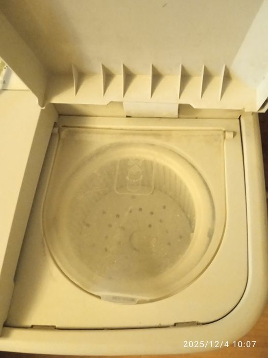 Продам стиральную машинку