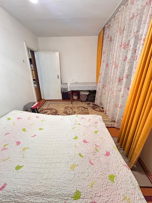 Продам 2 х. кв. 4/5 эт. 1981 гп. 8 мкр