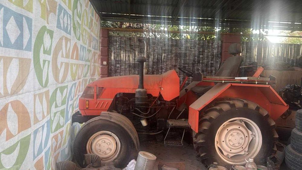 Трактор Сельхозтехника Арлан 404