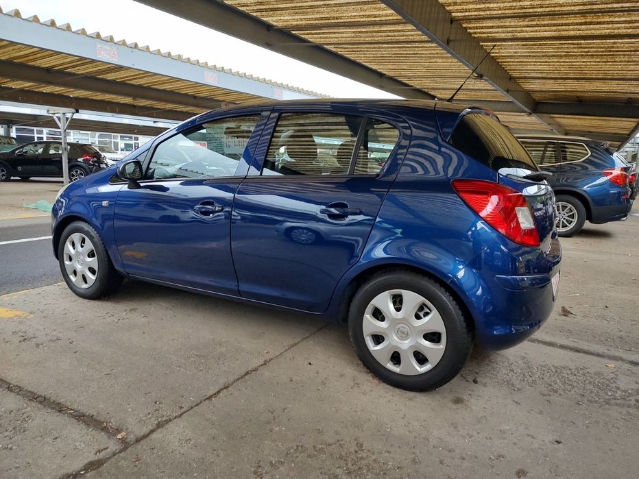 Masina automata de inchiriat pentru delivery | Glovo Wolt Bolt Food