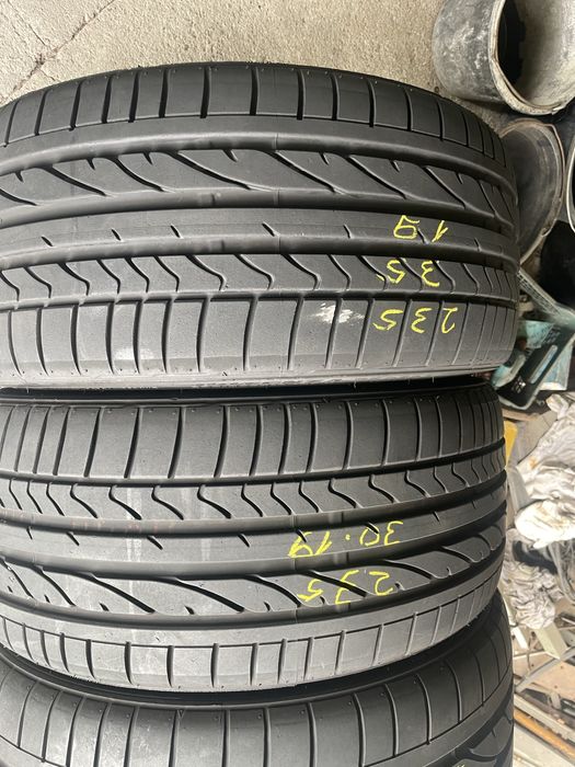 Anvelope 235/35/19 & 305/30/19 Bridgestone Vara