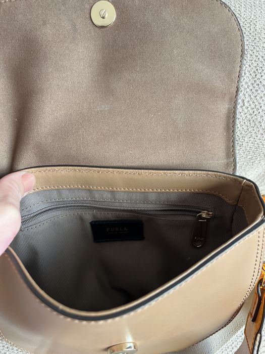 Нови оригинални несесери Guess, Furla, Ted Baker