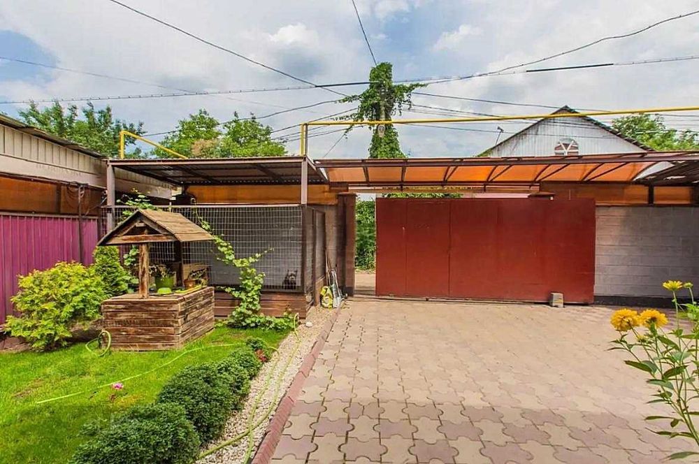 Продам 7 ком. дом мкр. Рахат