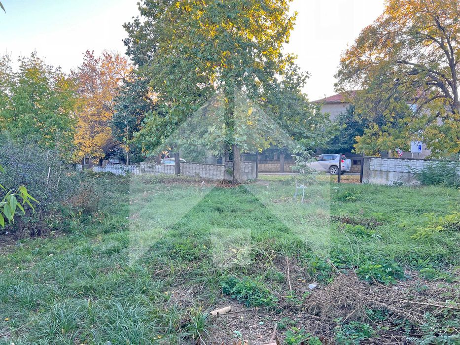 За продажба атрактивен ПАРЦЕЛ в ТОП ЦЕНТЪР - 2,4 ДКА, гр. Нови пазар.