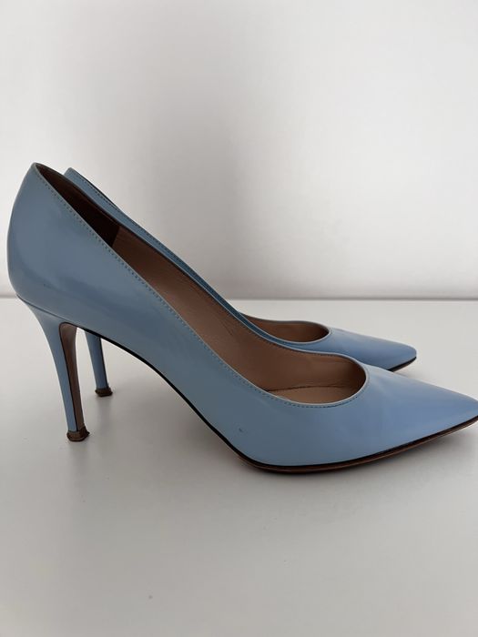 Gianvitto Rossi лодочки