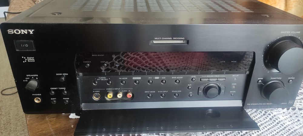 Усилвател Сони..