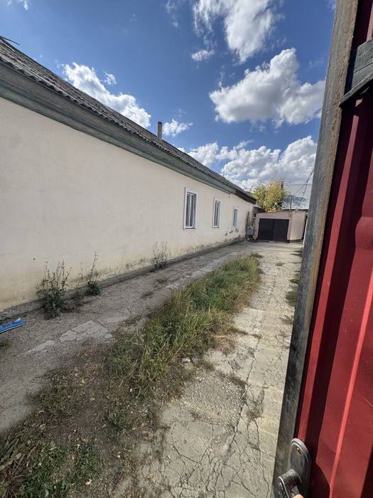 Продам дом на стройматериалы район Москва