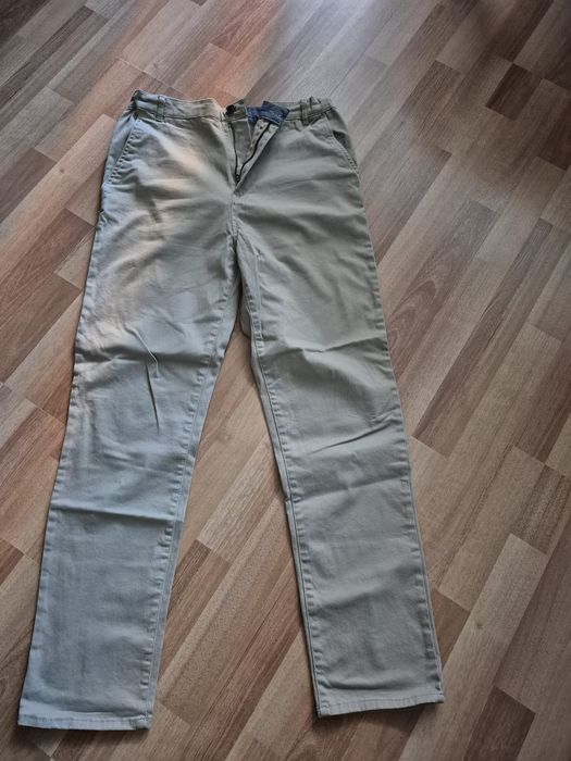 Pantaloni bărbați H&M