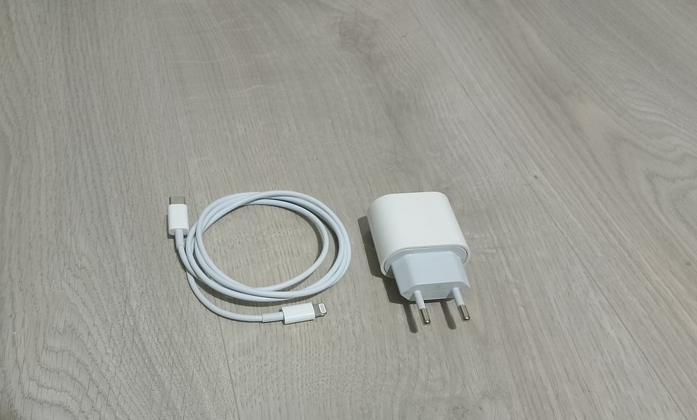Incarcator original iphone fast charge 20w