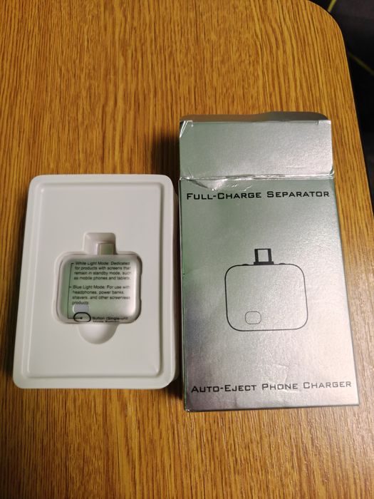 Adaptor auto deconector