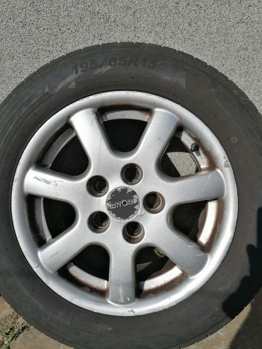 Алуминиеви джанти с летни гуми 15"