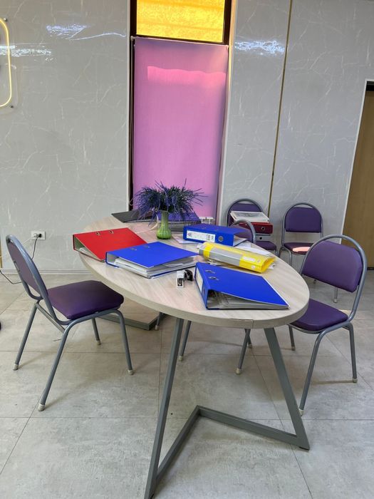 Продам овальный стол 2 шт