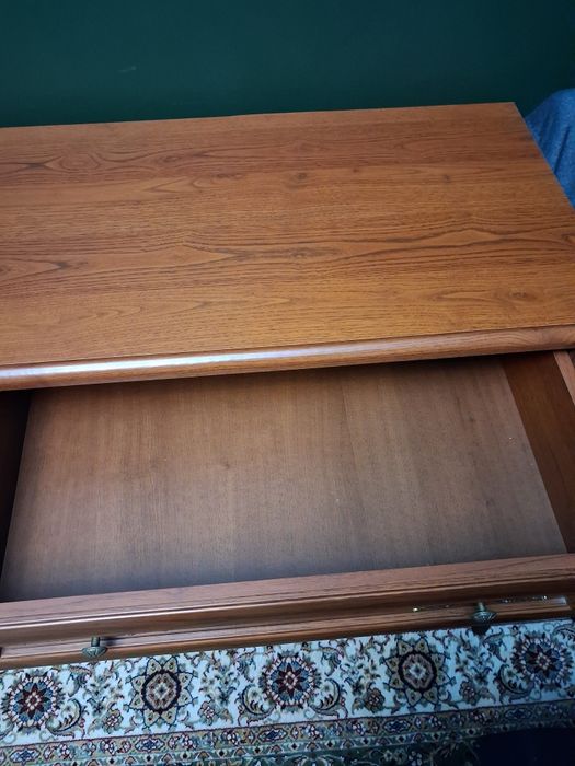 Комод 8 ящиков .