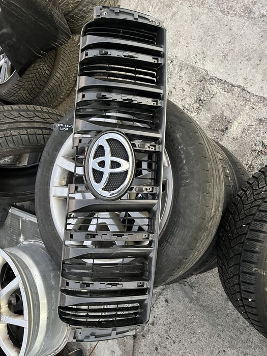 Решетка Toyota Land Cruiser J150 2бр