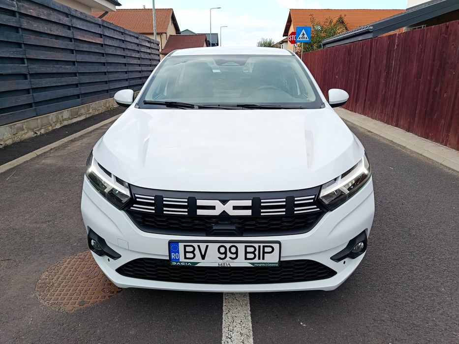 Vând Dacia Logan Journey înmatriculat 25.09.2025