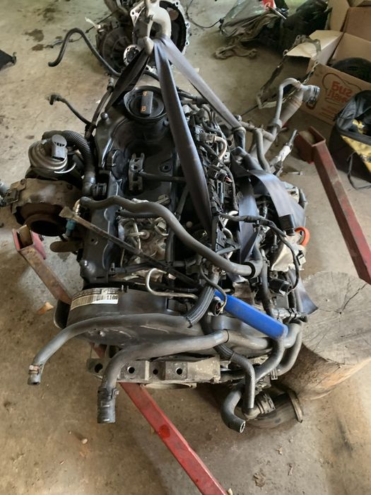 Двигател мотор 1.6тди 1.6tdi CAY