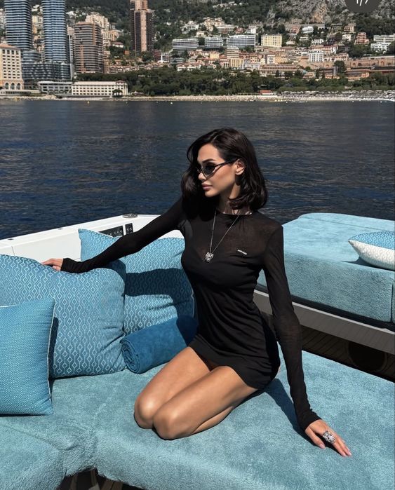 Miu miu черна блуза