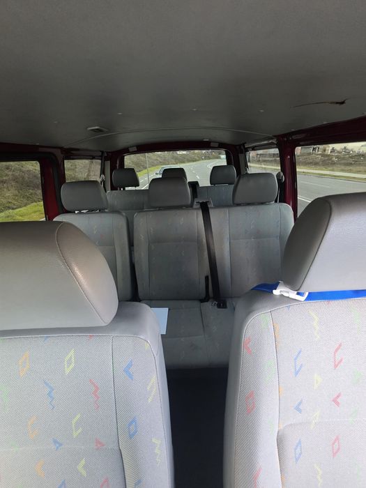 Vw transporter t5 9 locuri