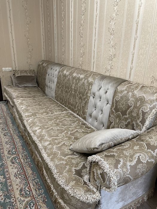 Продам  про -во России диван