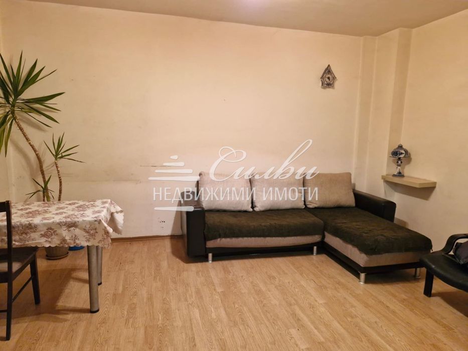 Продава се Двустаен апартамент в Шумен, Център - 50 кв.м за 1785 €/кв.м - Снимка #1