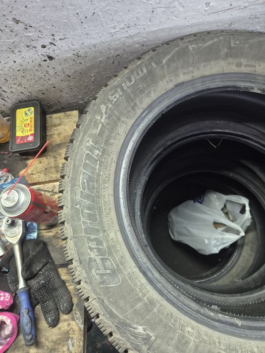 Продам зимние шины