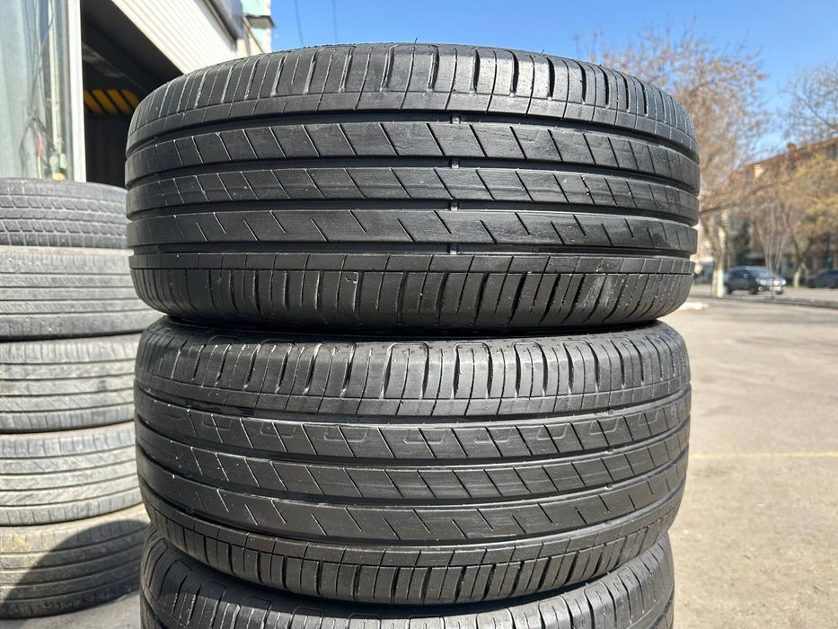 215/55/17 Goodyear balon