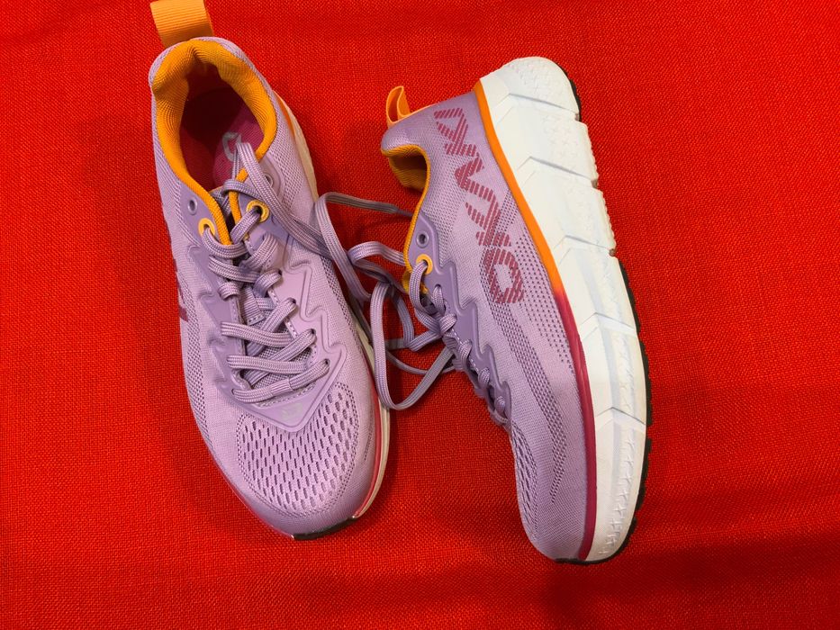 Okaki-оригинални маратонки 38 номер