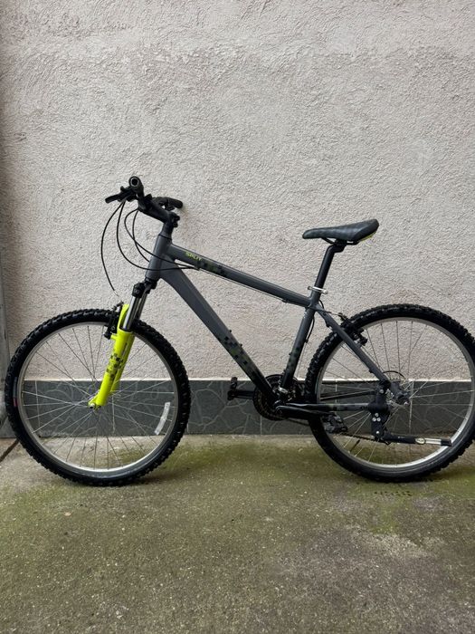 Bicicleta Giant , cadru aluminiu,  26'