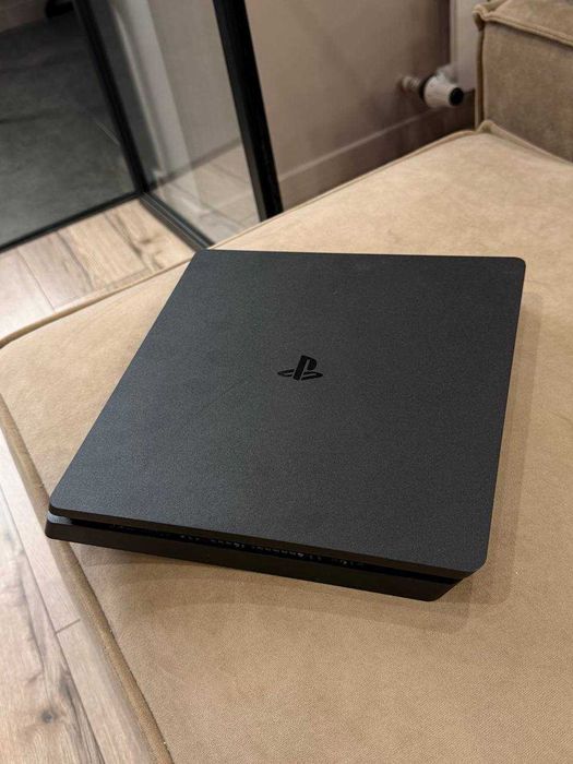 Sony Playstation 4 Slim