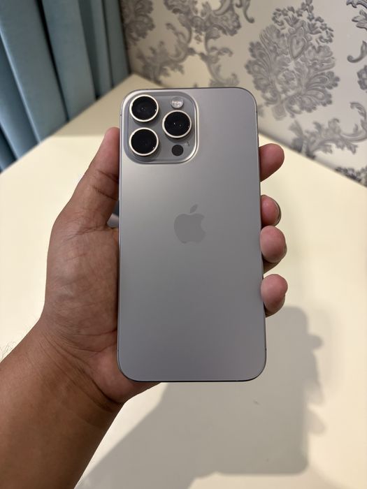iPhone 15 Pro Max 256GB Natural Titanium — срочно!