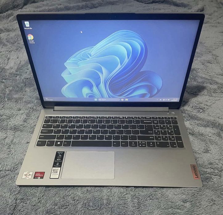 Laptop Lenovo ca nou