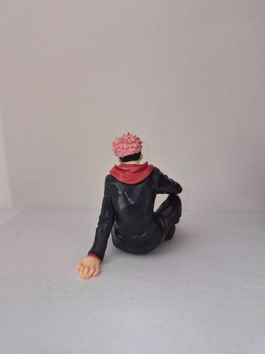 Itadori figure new without box