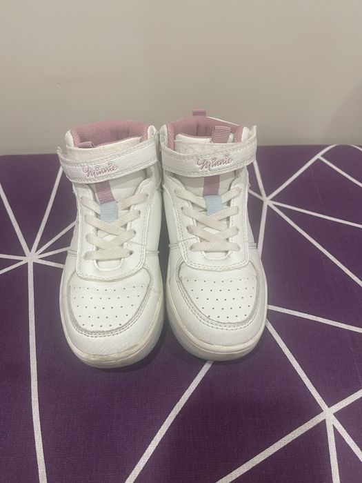 Кроссовки высокие для девочки