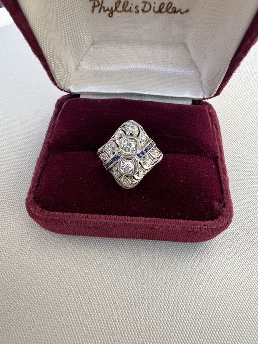 Inel din aur, diamante si safire