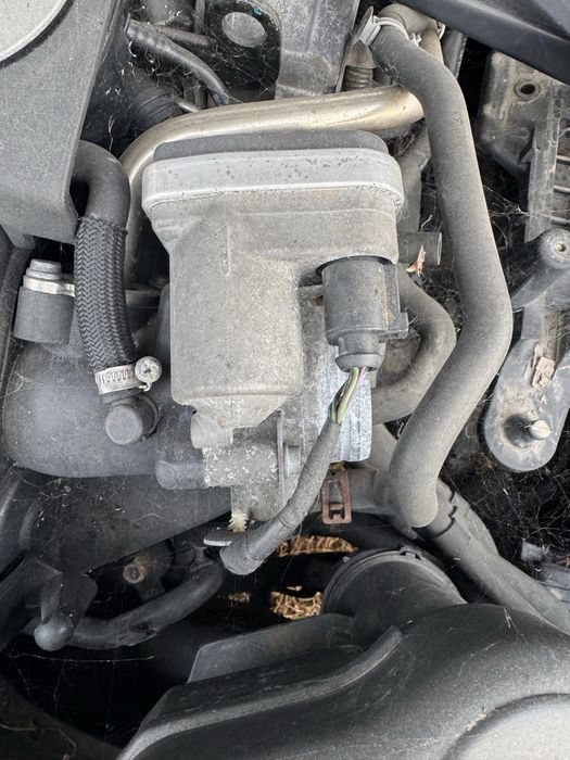 Clapeta acceleratie /Egr vw passat b 6 , 2,0 benzina BLR