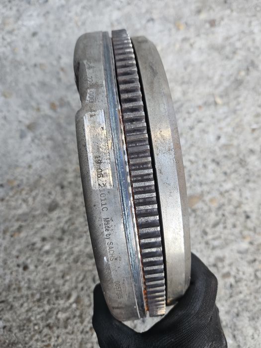 Volanta masa dubla SACHS cutie automata 2.0 DSG 1 Vw Passat CC