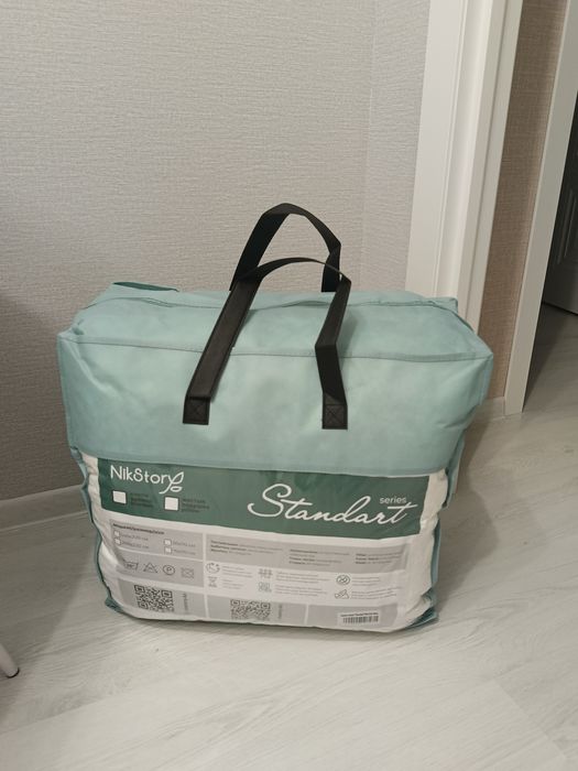 Продам новое одеяло.