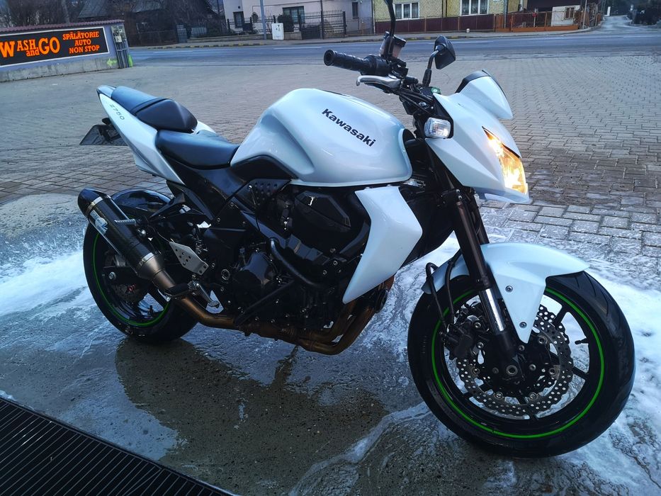 Kawasaki Z750, an 2012, 30.000 km, crush bars, toba leo vince, codita