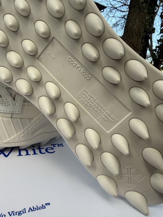 OFF-WHITE ODSY 1000 (white)