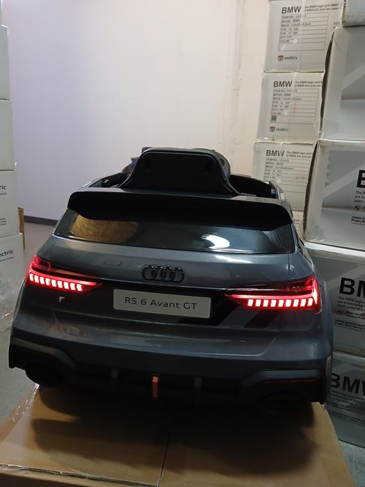 Ново!Промоция!Акумулаторен джип AUDI RS6 Avant GT с меки гуми,кожена седалка 12волта