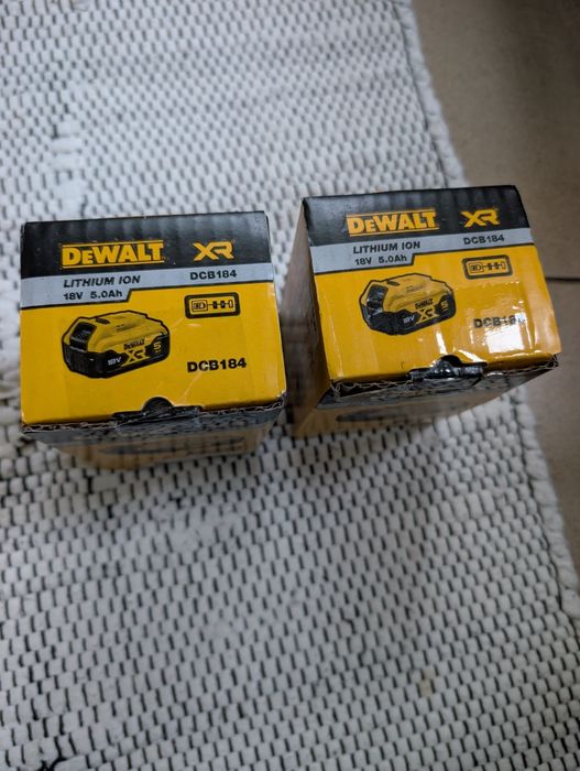 Set 2 Acumulatori DeWalt XR 18V 5.0Ah Li-Ion