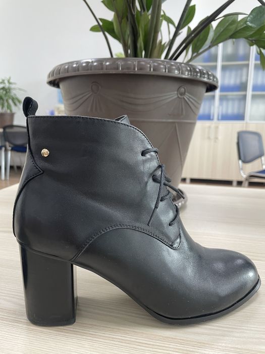 Продается ботильоны