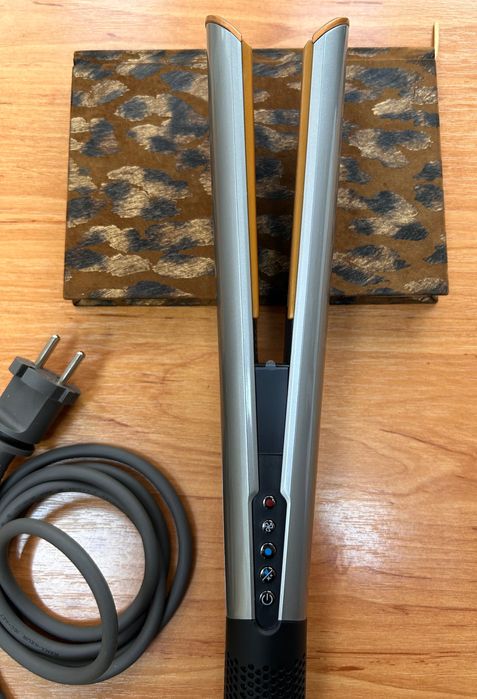 Преса за изправяне на коса