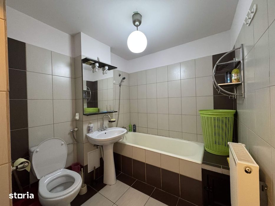 3 cam, decomandat, 60mp, et.4 cu acoperis,  mobilat+utilat, zona D-uri