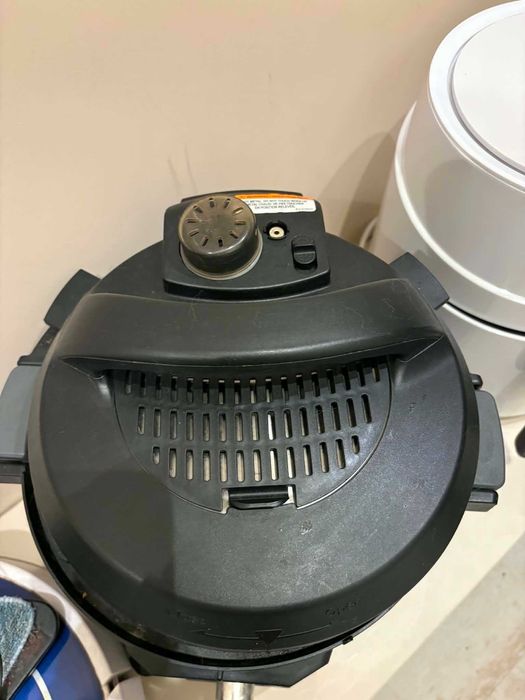 Instant Pot Pro 60 мултикукър